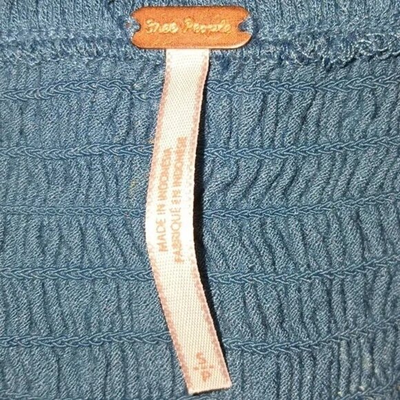 Free People Lana Smocked Off-the-Shoulder Floral Tunic in Mermaid Combo - Picture 5 of 9